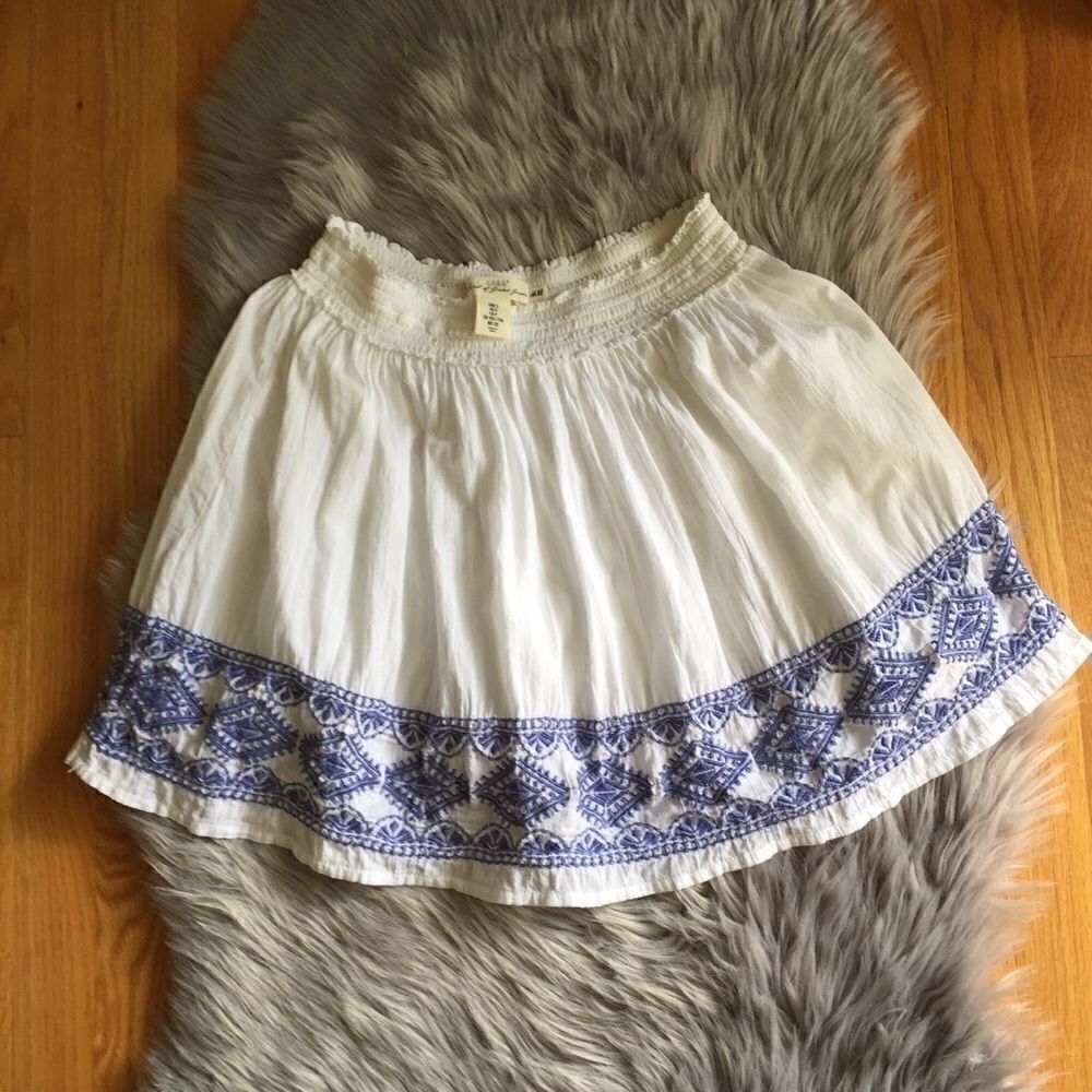 Women’s Small L.O.G.G. White/ Blue Skirt Boho Bohemian Cottagecore